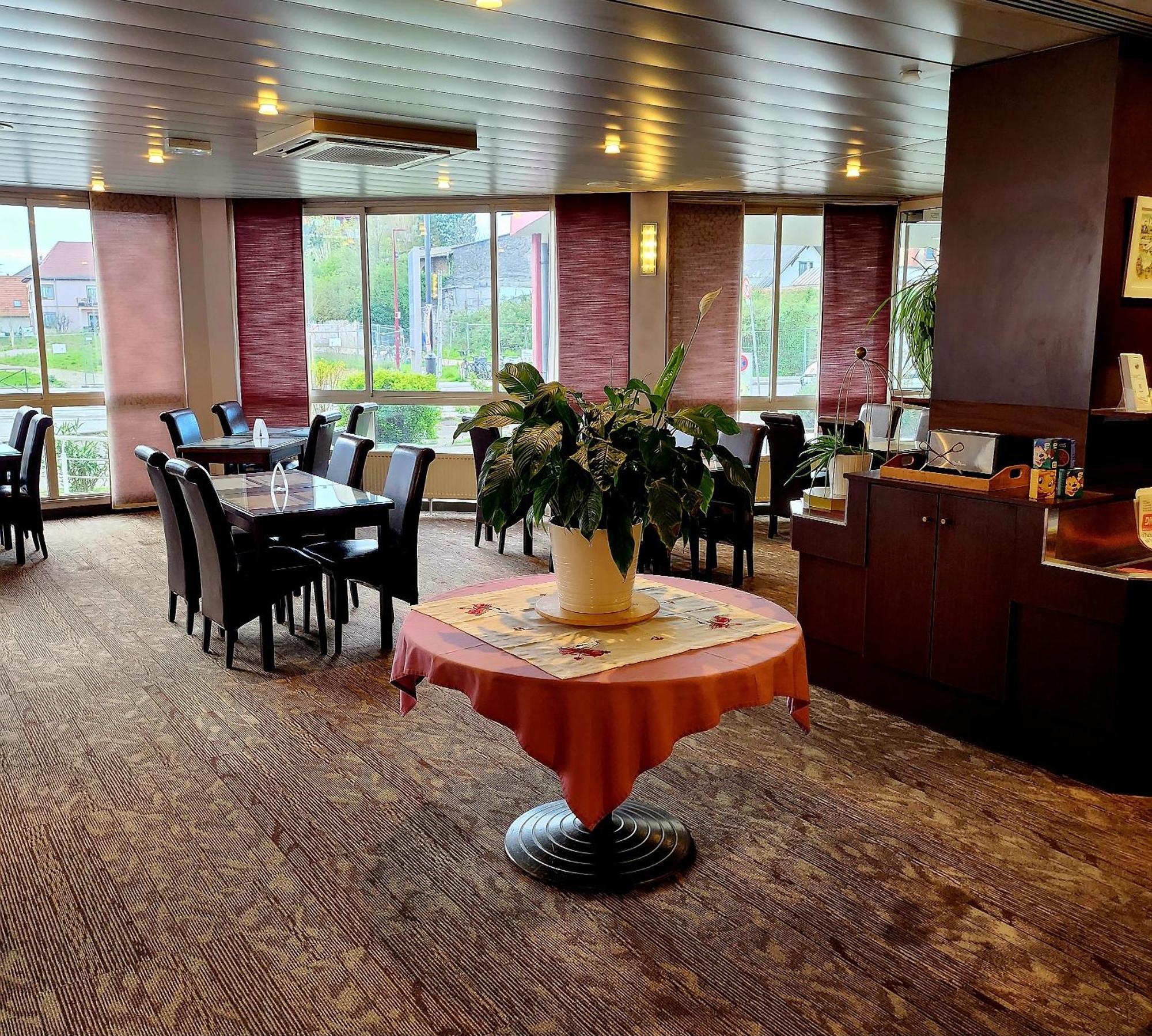 The Originals City, Hotel Le Forum, Strasbourg Nord Schiltigheim Luaran gambar